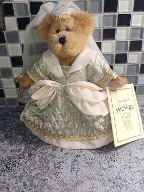 Boyd’s Plush Bear Princess Bailey Storybook